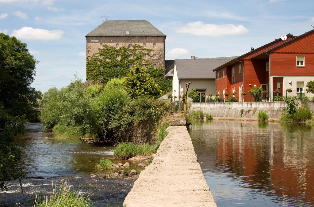 Auberge Du Moulin Marin Lapalisse Buitenkant foto